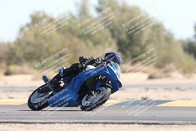 media/Nov-01-2025-CVMA (Sat) [[fc0f7531b8]]/Race 4-500-400-350 Supersport/